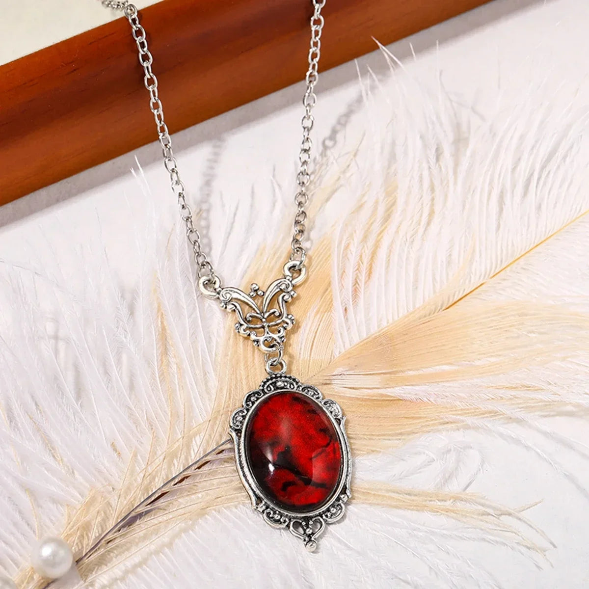 Navori Gothic Choker Necklace — Dark Romance for the Fearless