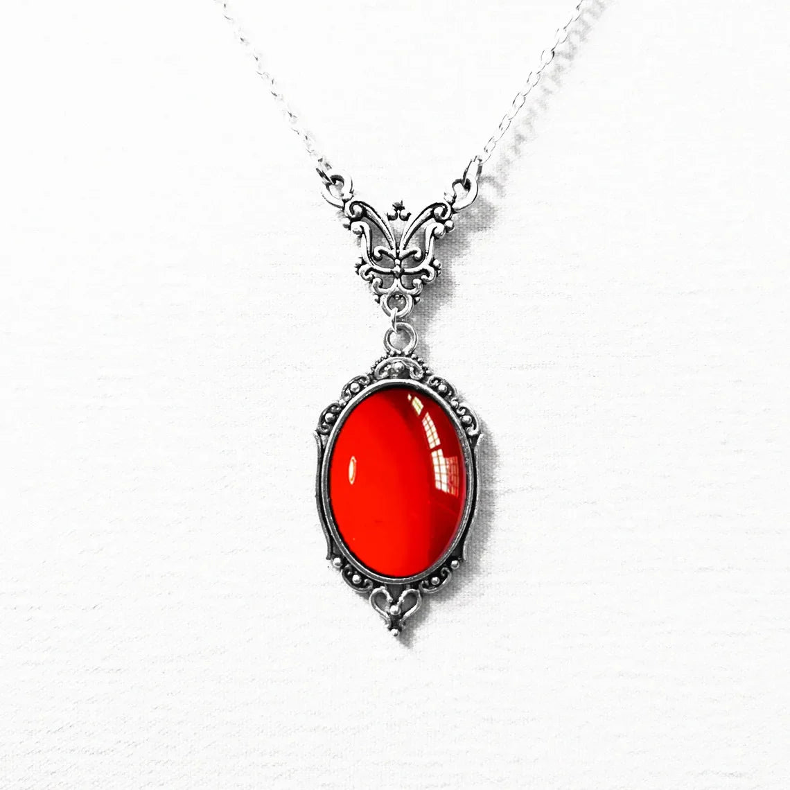 Navori Gothic Choker Necklace — Dark Romance for the Fearless